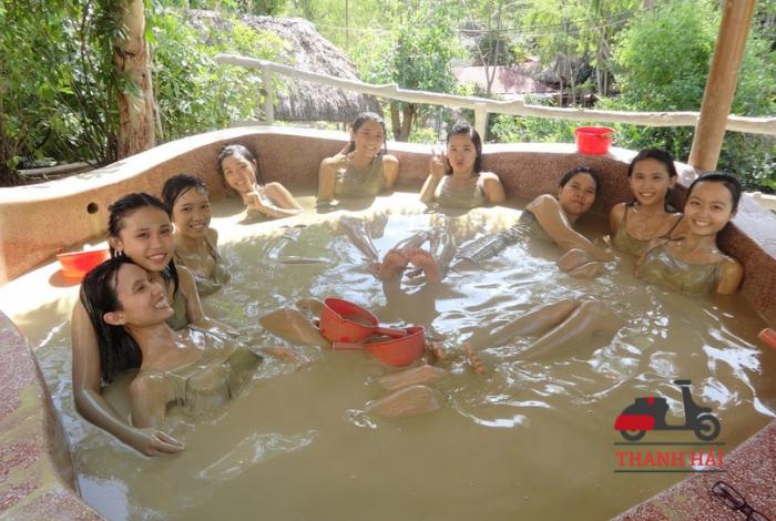 Suối khoáng nóng Bình Châu - Điểm du lịch cuối tuần gần TPHCM