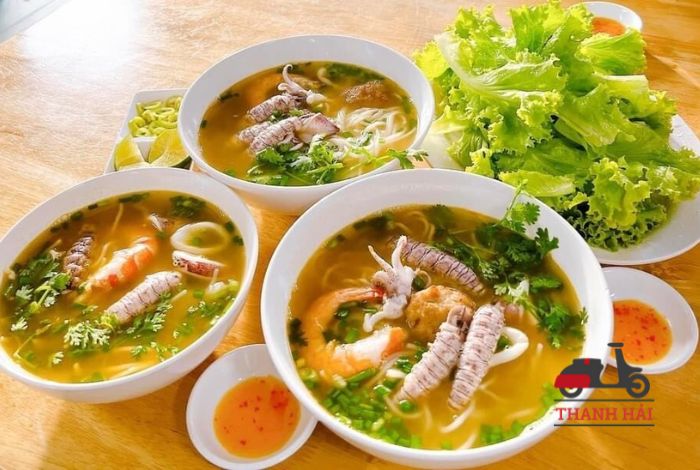 List 7 quán bánh canh bề bề Vũng Tàu ngon quên lối về