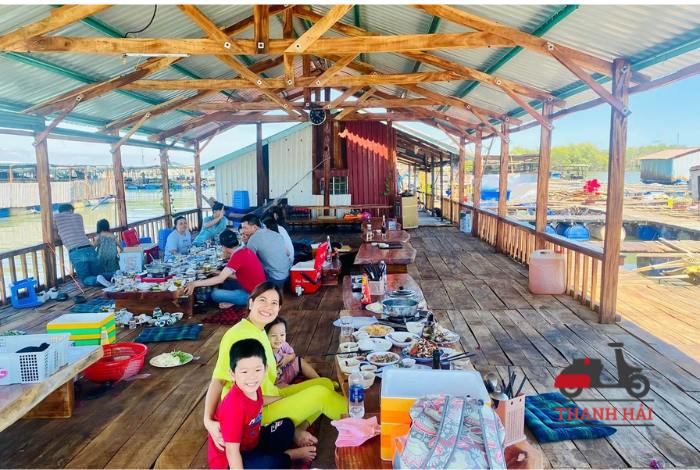 Đến Làng Bè Long Sơn Vũng Tàu thưởng thức hải sản tươi ngon